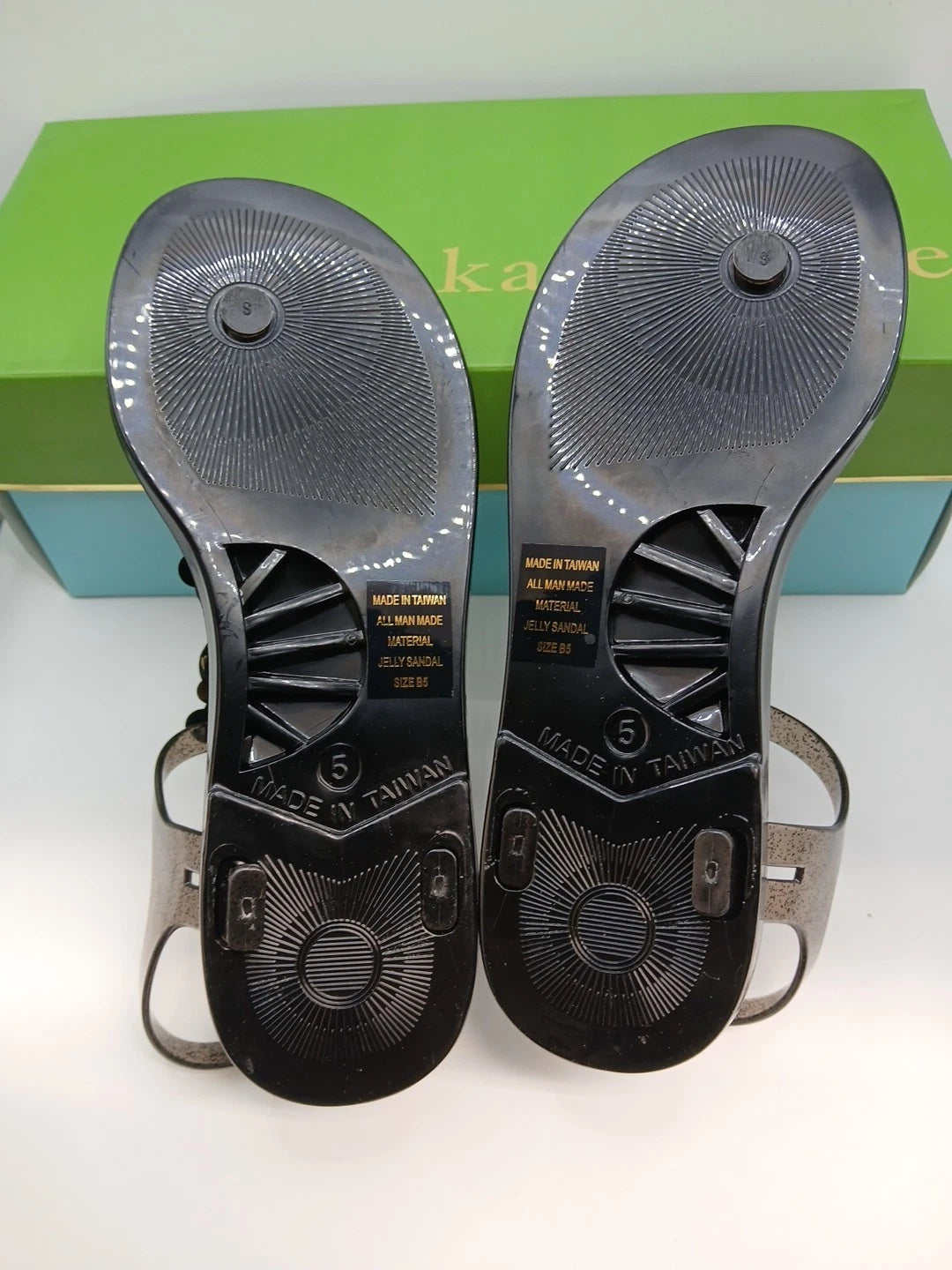 Kate Spade Black Sandals Women Size 5m Thong Style With Flower Detail