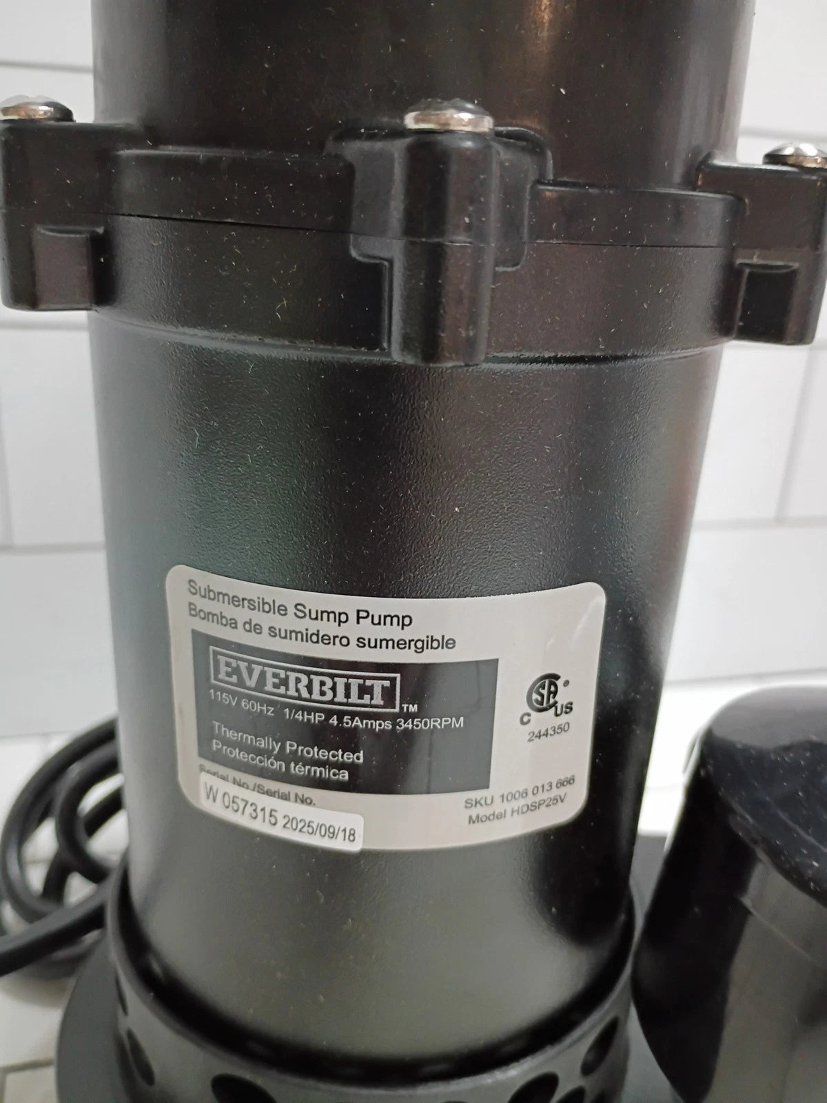 Everbilt HDSP25V 1/4 HP Aluminum Submersible Sump Pump Vertical Switch Open Box