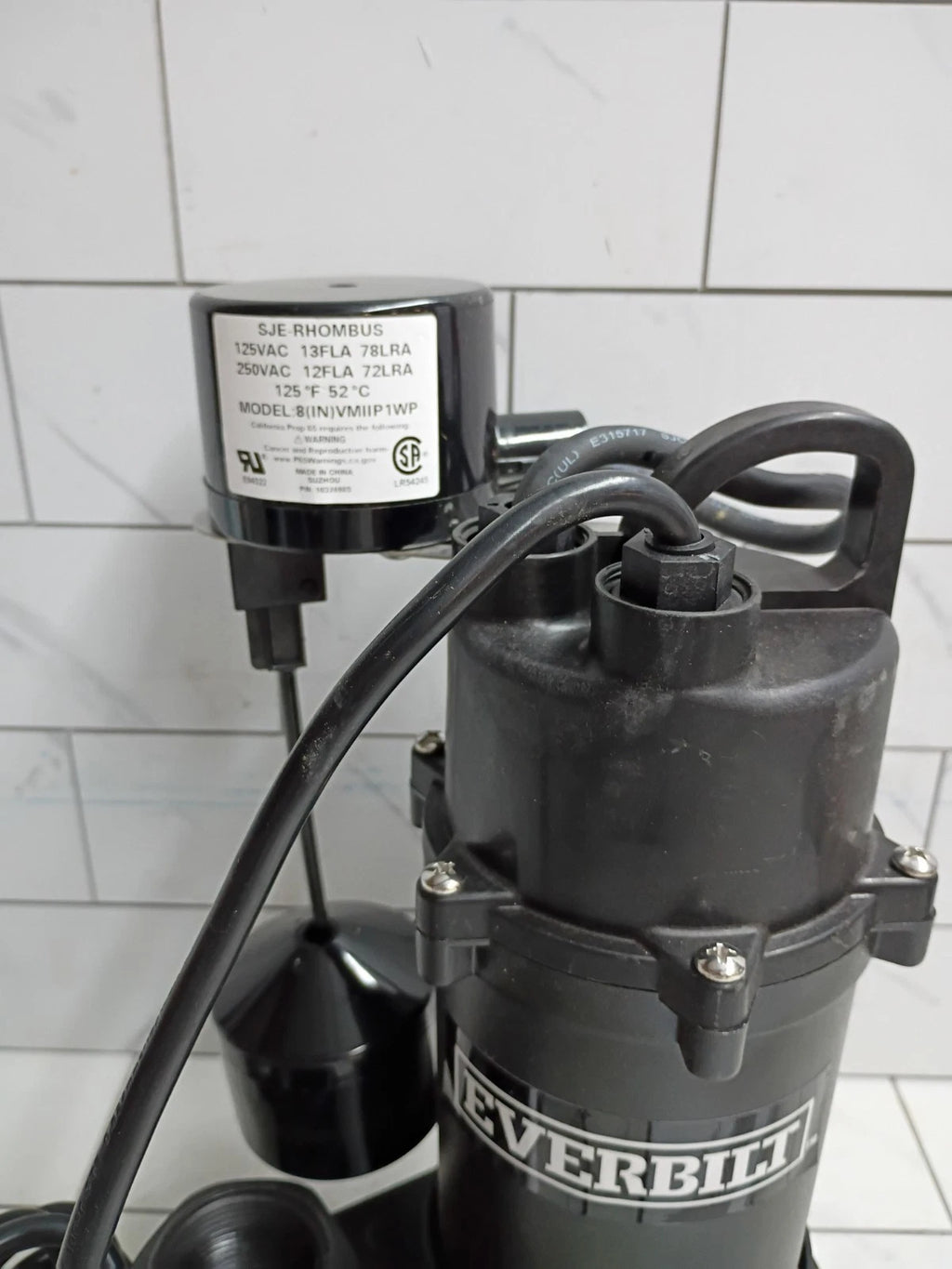 Everbilt HDSP25V 1/4 HP Aluminum Submersible Sump Pump Vertical Switch, OPEN BOX