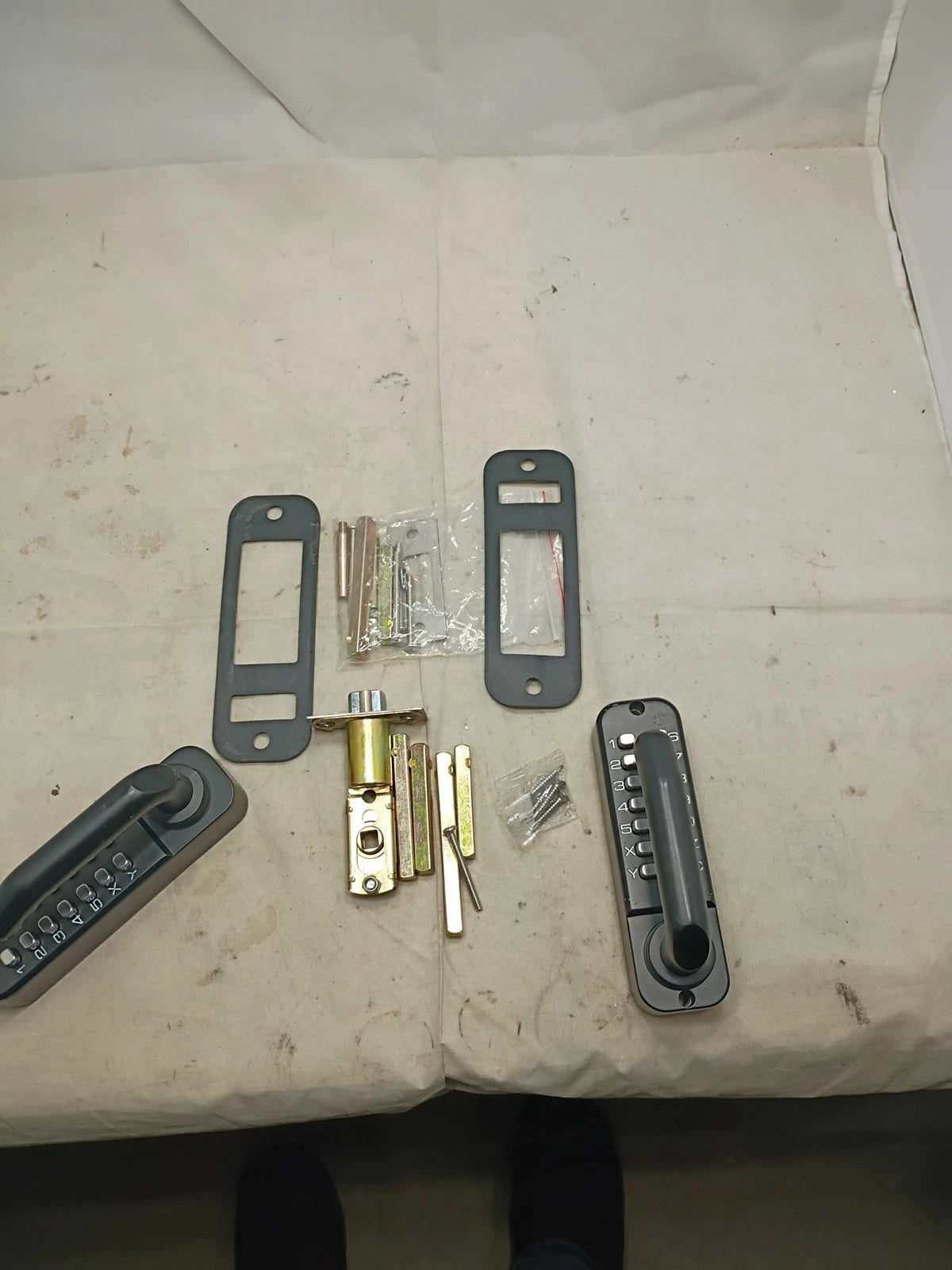 VEVOR Mechanical Keyless Entry Door Lock, 14 Digit Keypad, Double-sided