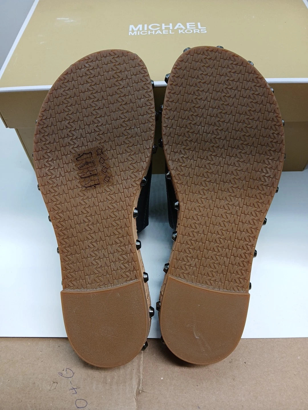 Michael Kors Ellen Slide Sandals Shoes Black Leather Rivets Accent Size 5M