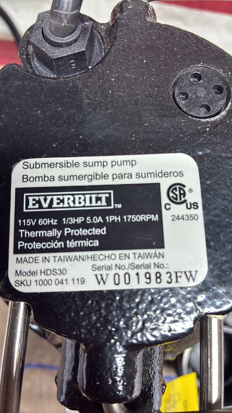 Everbilt HDS30 1/3 HP Cast Iron Submersible Sump Pump Open box