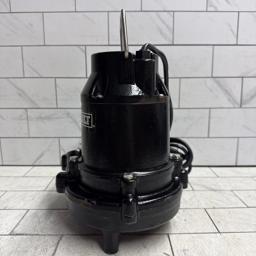 Everbilt HDS50 1/2 HP Cast Iron Submersible Sump Pump Used Good Condition