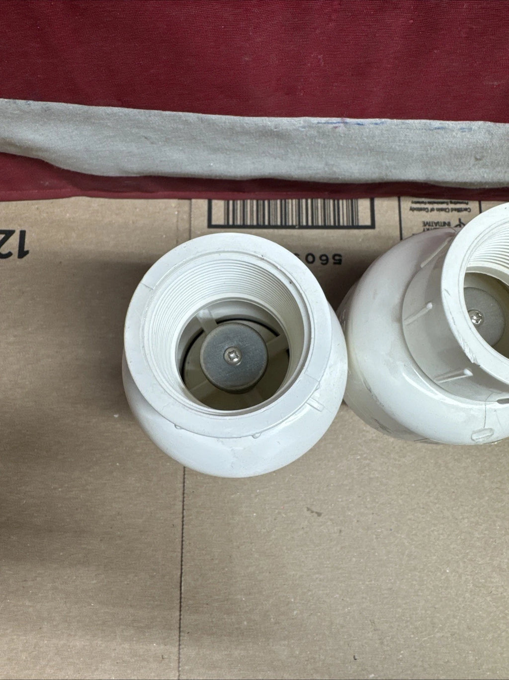 Lot Of 4 Check Valve PVC 1-1/4" 123122