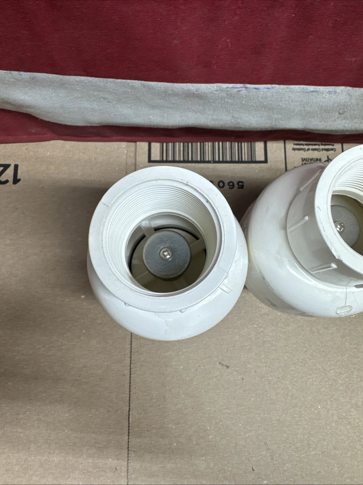 Lot Of 4 Check Valve PVC 1-1/4" 123122