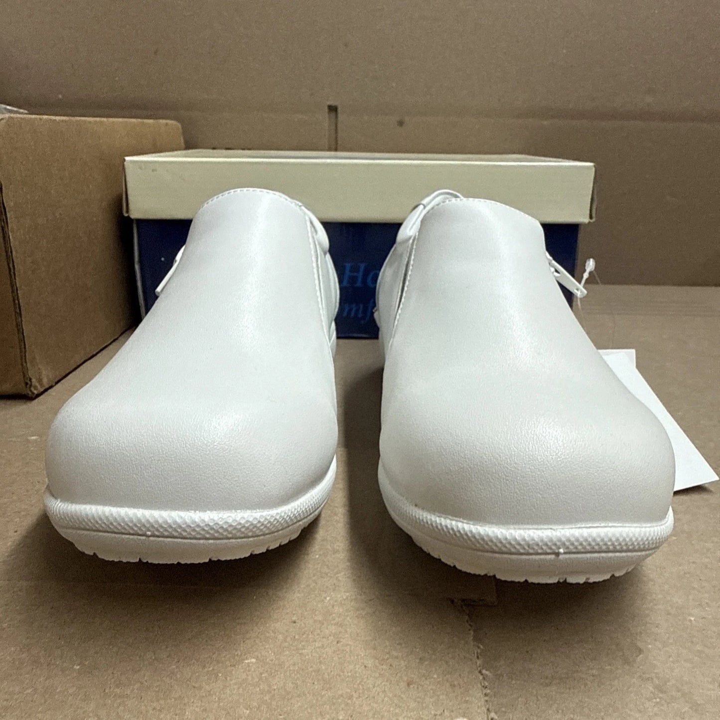 24 HOUR COMFORT Ester Women's 6.5 Wide Width Slip-On Leather Loafers Nurse