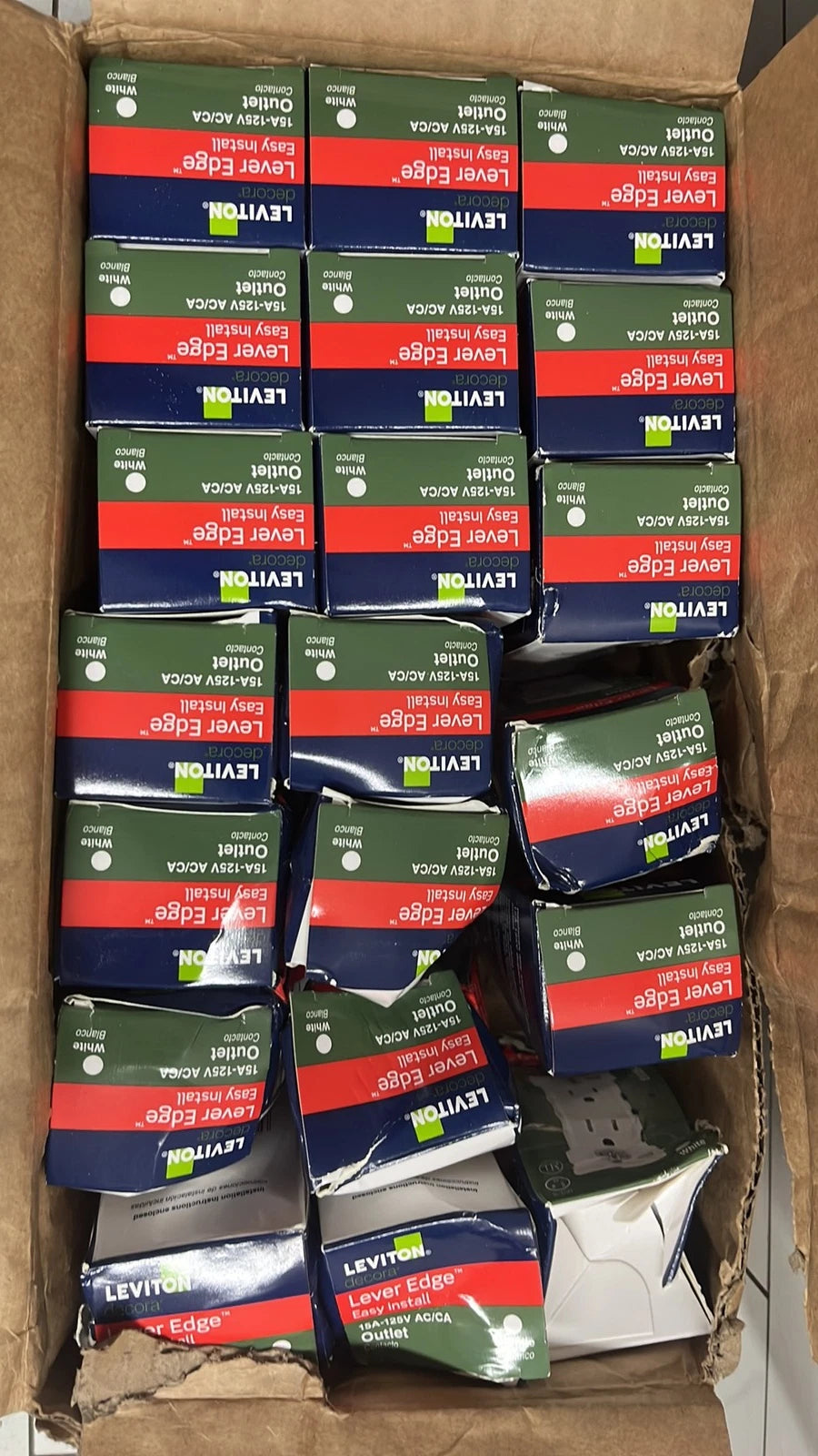 20-PACK Leviton E5325-SW Lever Edge 15 Amp Tamper-Resistant Duplex Wall Outlet