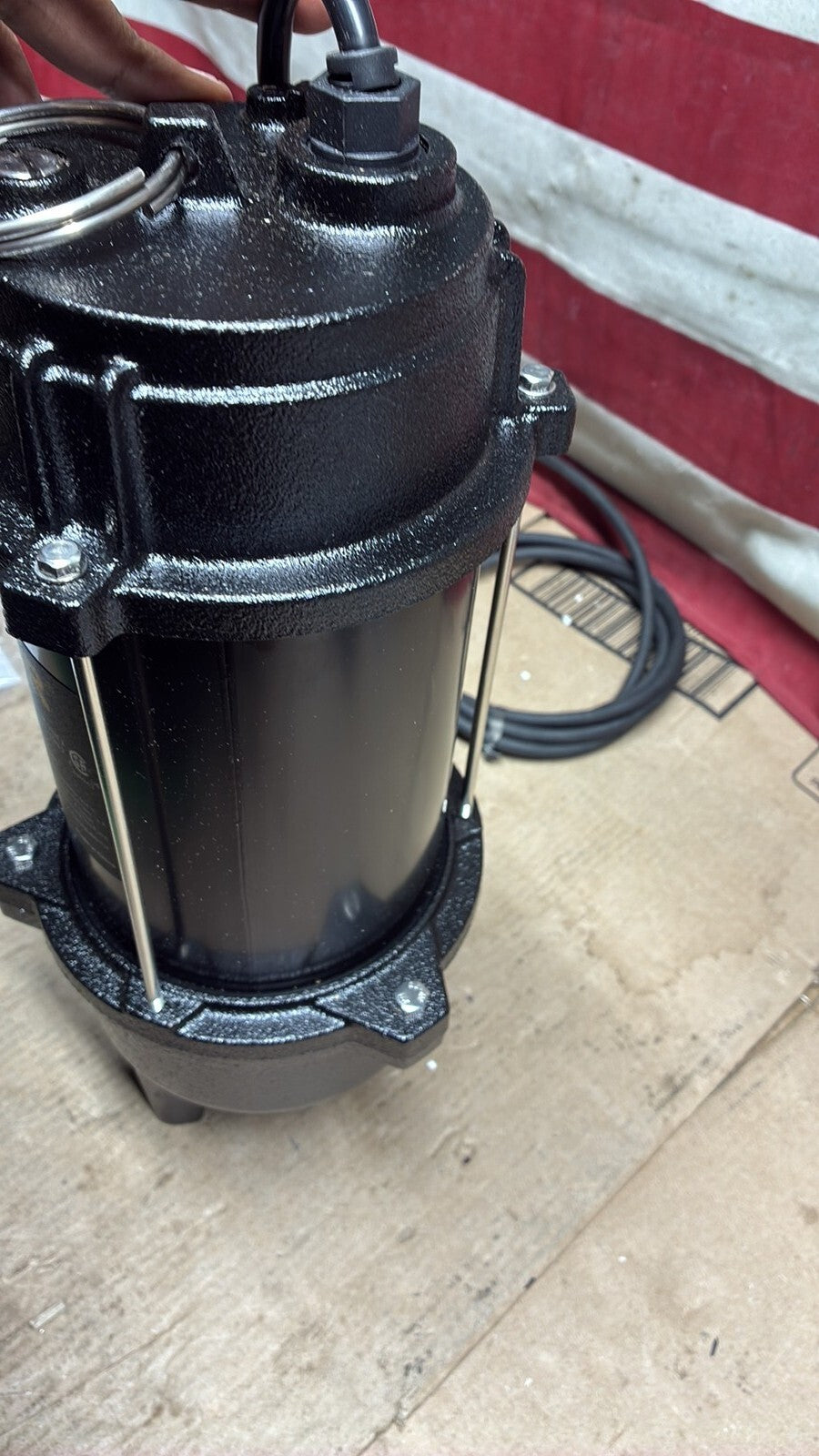 VEVOR USC56WE Submersible Sewage Pump, 3/4 HP, 5880 GPH, 1050W, OB