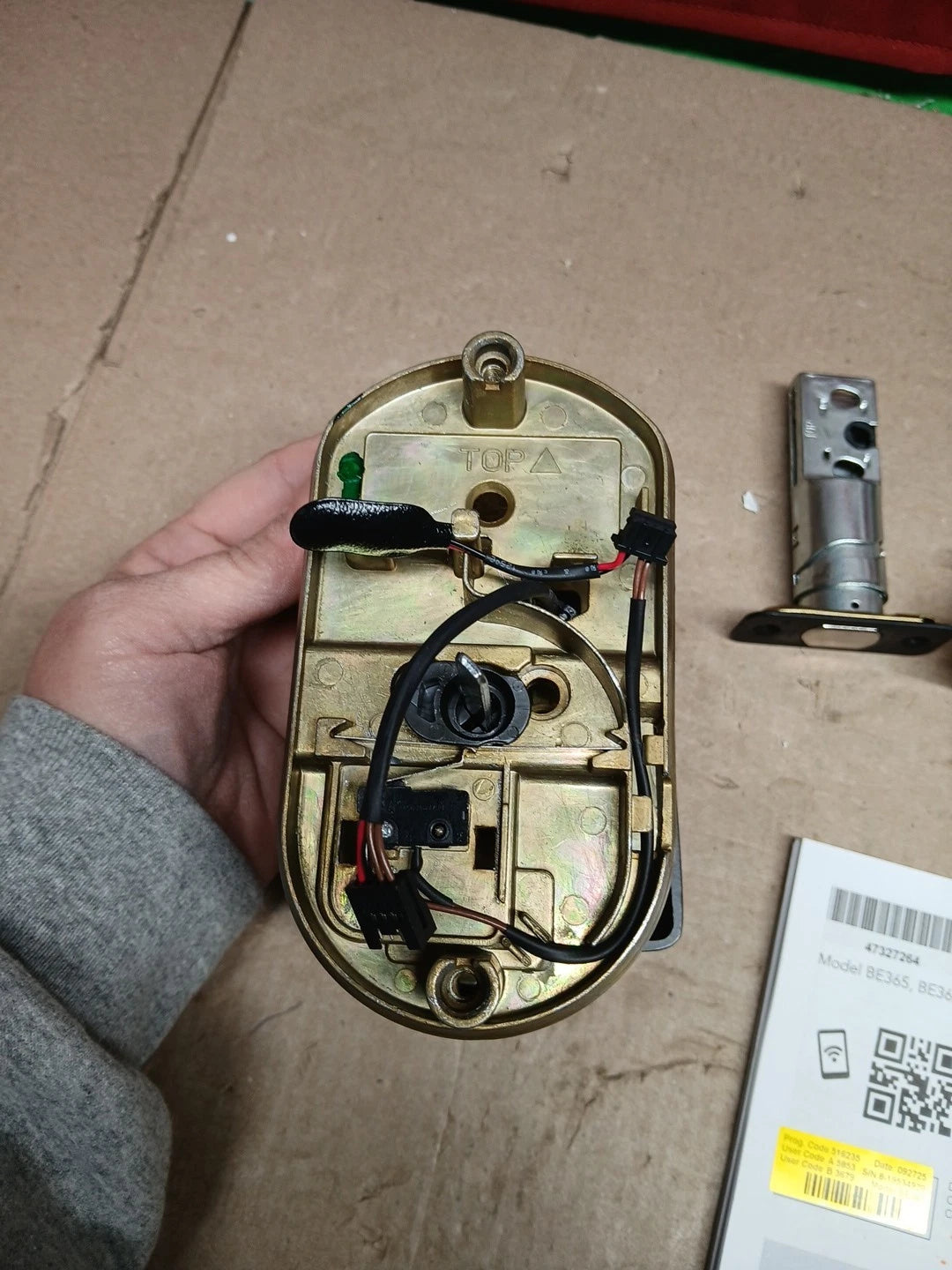 Schlage BE365 V CAM716 Camelot Keypad Deadbolt - Aged Bronze NEW OPEN BOX