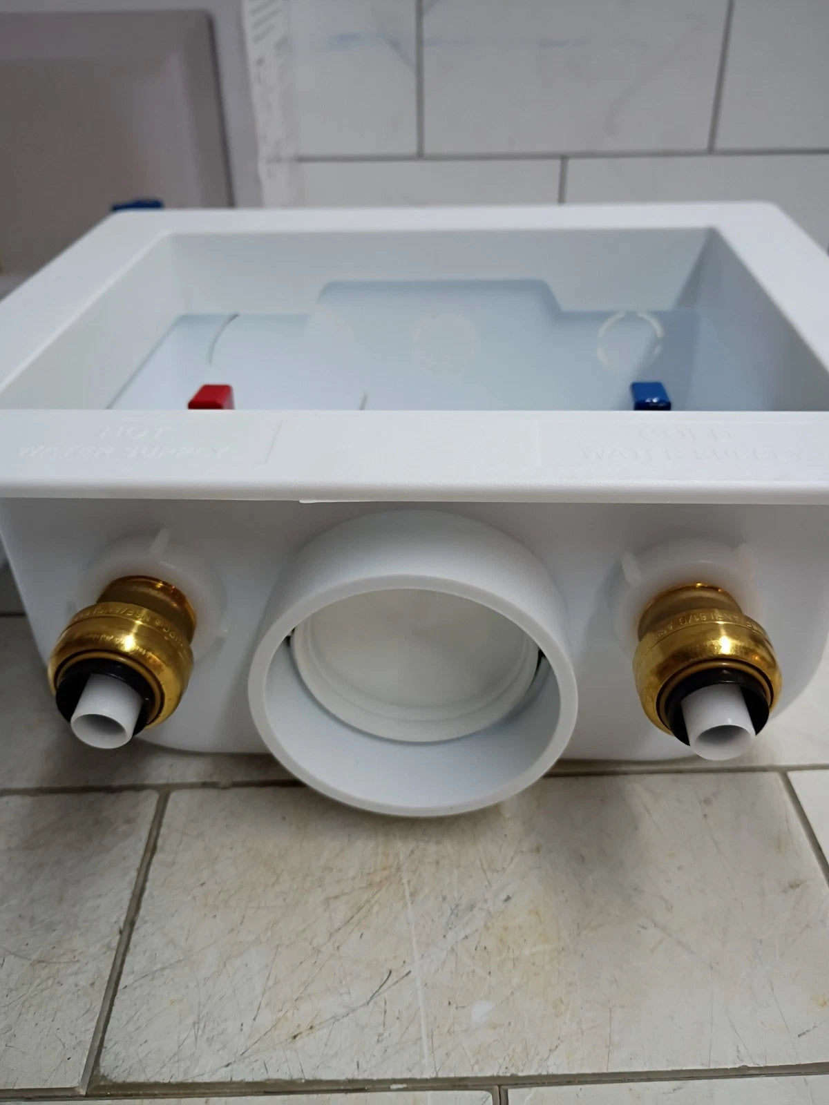 Tectite 1/2" Brass PTC Washing Machine Outlet Box, Model# FSBBOXWM Open Box