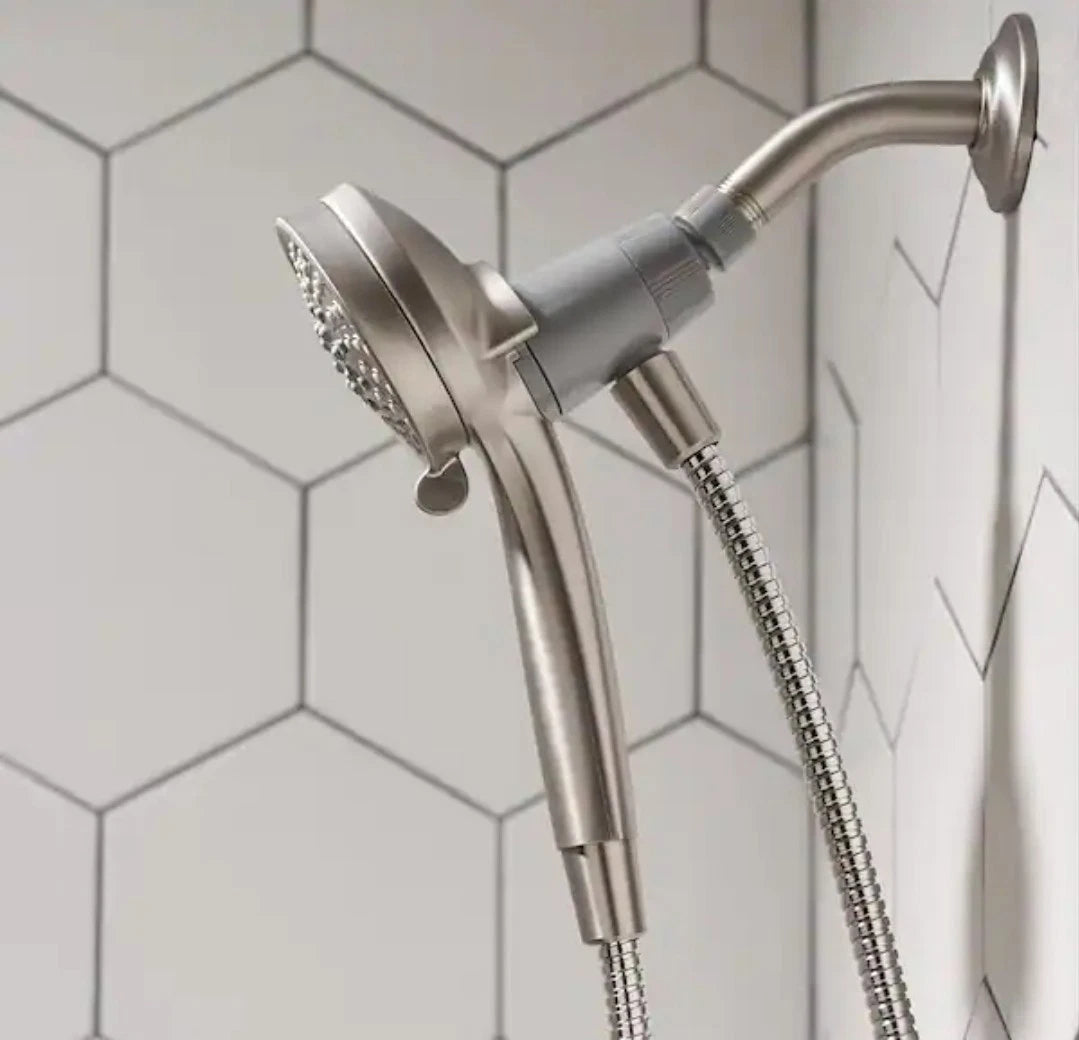Moen 26000 Attract w/Magnetix 6-Spray 3.75in. Handheld Adjustable Showerhead