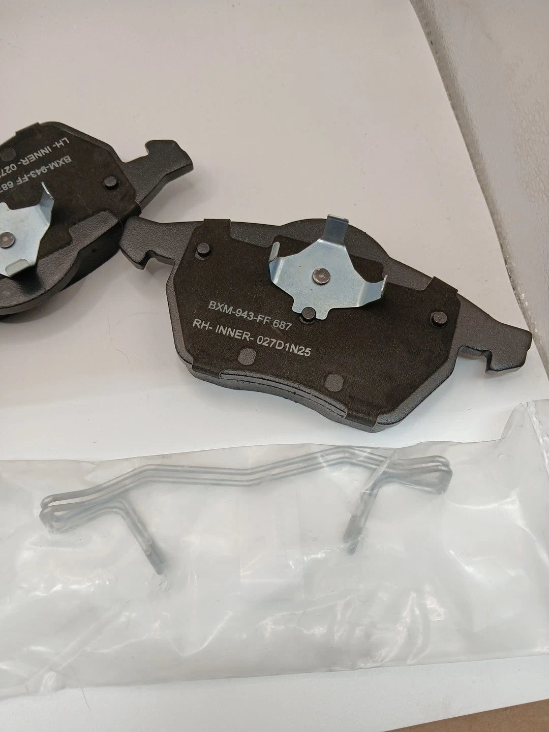 Bendix SBM687 Premium Disc Brake Pad For 10-11 Beetle Beetle Cabrio Model OB