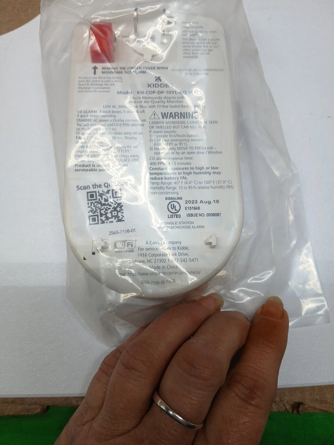 Kidde Carbon Monoxide Alarm with Indoor Air Quality Monitor KN-COP-DP-10YL-AQ-WF