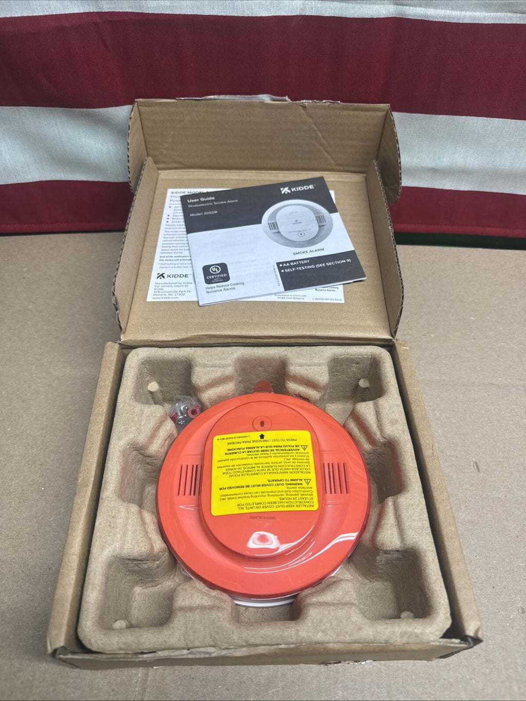 KIDDE 20SDR Photoelectric Smoke Alarm AA Battery Powered LED Warning.