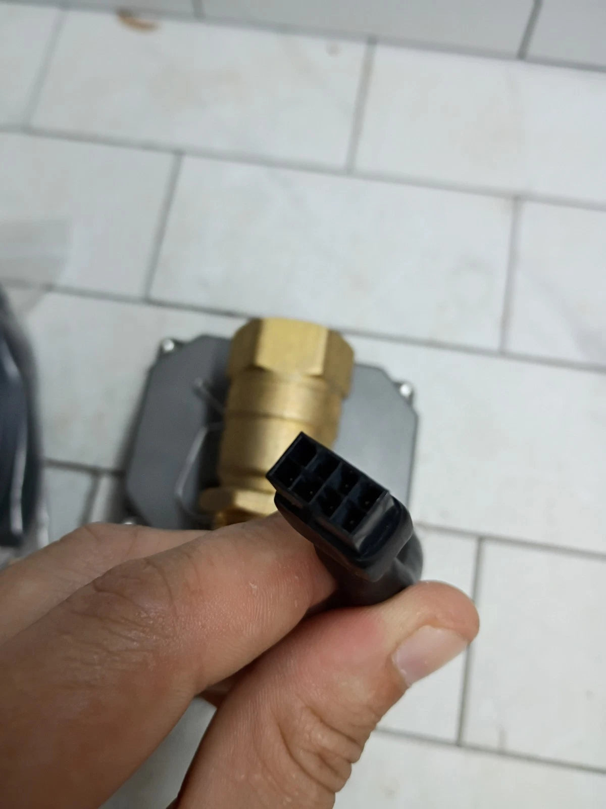 Rheem Leakguard Automatic Shut Off Valve AP19457 Open Box