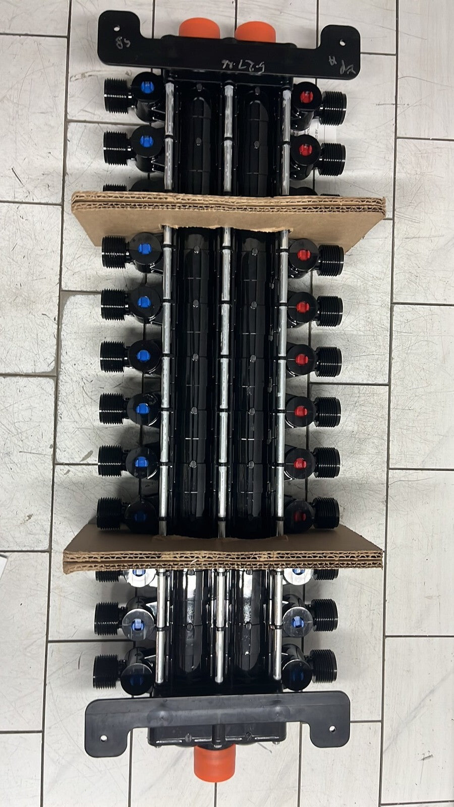 Viega 49620 24 Port MANABLOC port Polysulfone Distribution (9 Hot 15 Cold) New