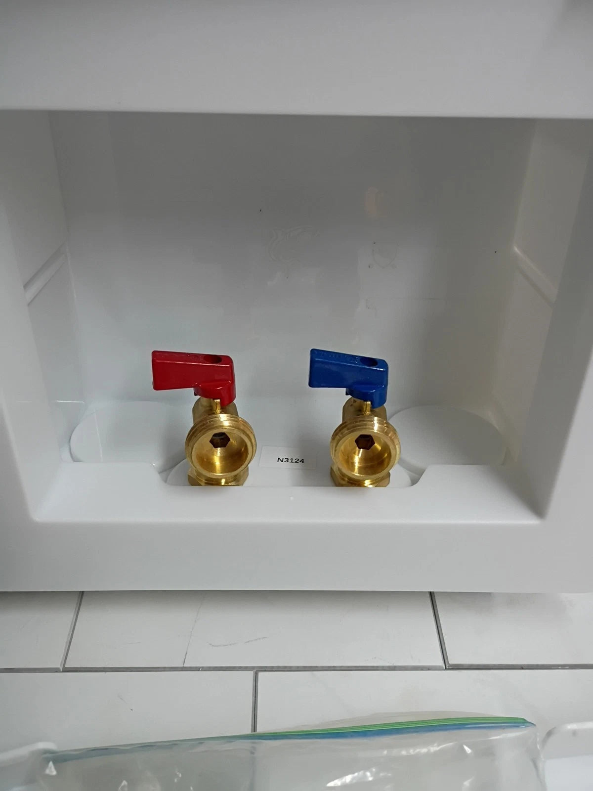 SharkBite 24763 Washing Machine Outlet Box New Open Box