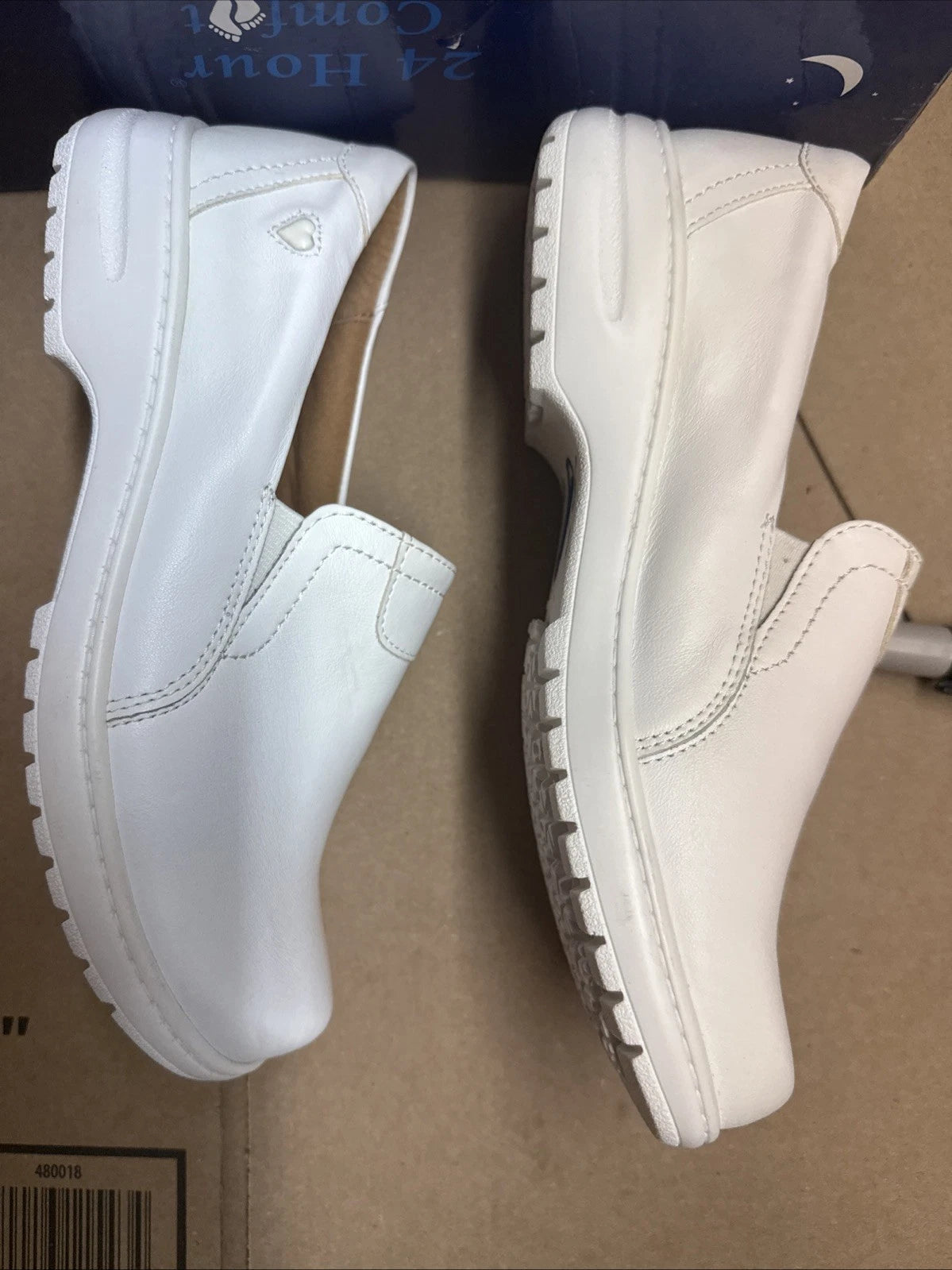 Nurse Mates Women's Slip-On Meredith Slip-Resistant Leather White Size 7.5W