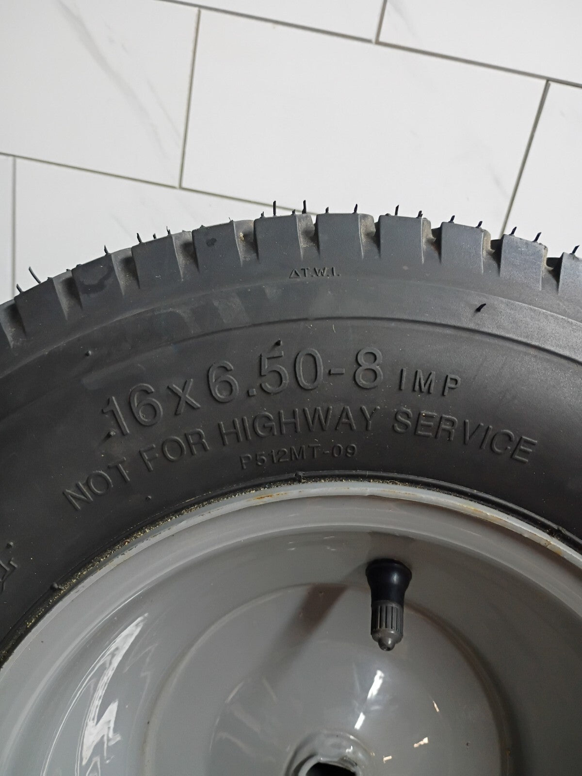 OEM Rear Tire 16x6.50-8 For Craftsman Electric mower CMCRM233301 USED