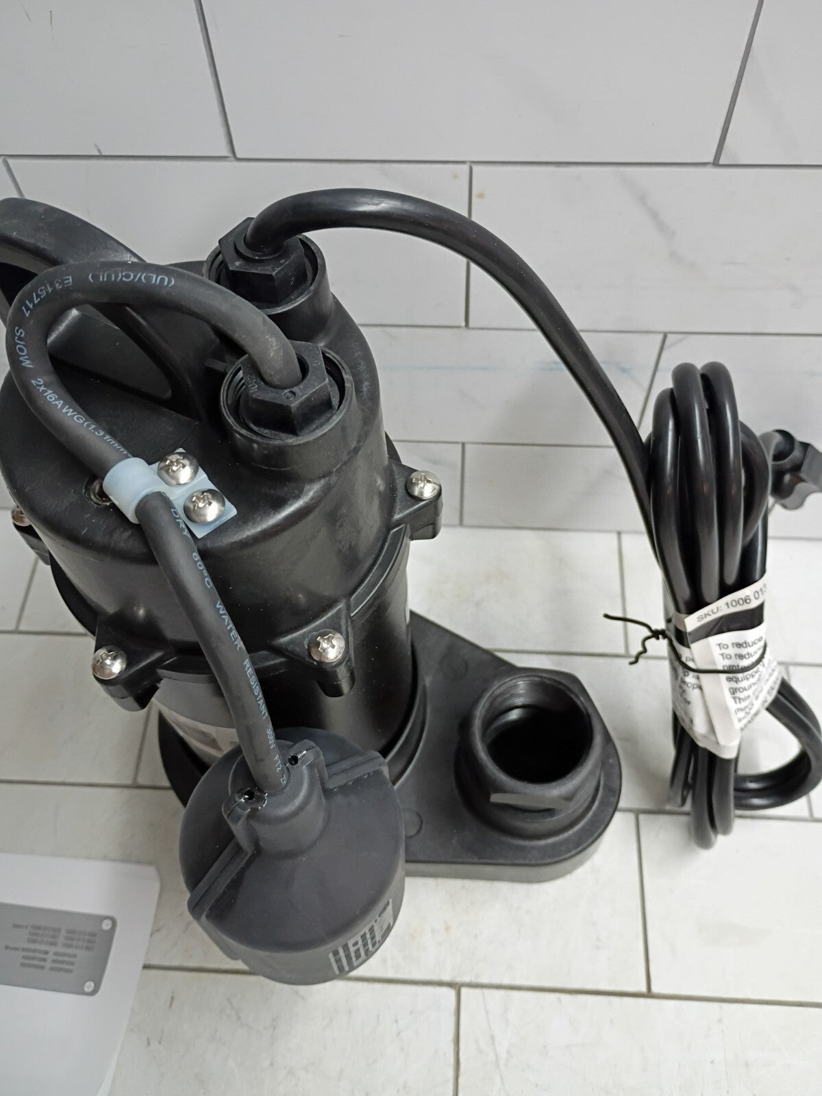 Everbilt 1/2 HP Corrosion Resistant Aluminum Sump Pump w/ Teather Float Switch