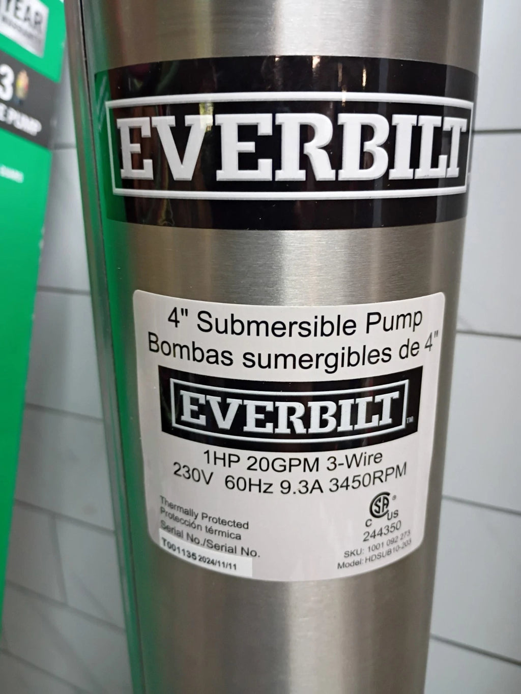 Everbilt HDSUB10-203 1HP Submersible 3-Wire 20GPM Well Pump Open Box