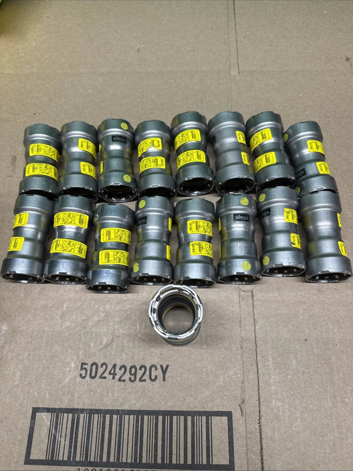 17 PACK Veiga MegaPress G. 3/4 Coupling W/ Stop. 22009. New Open Box