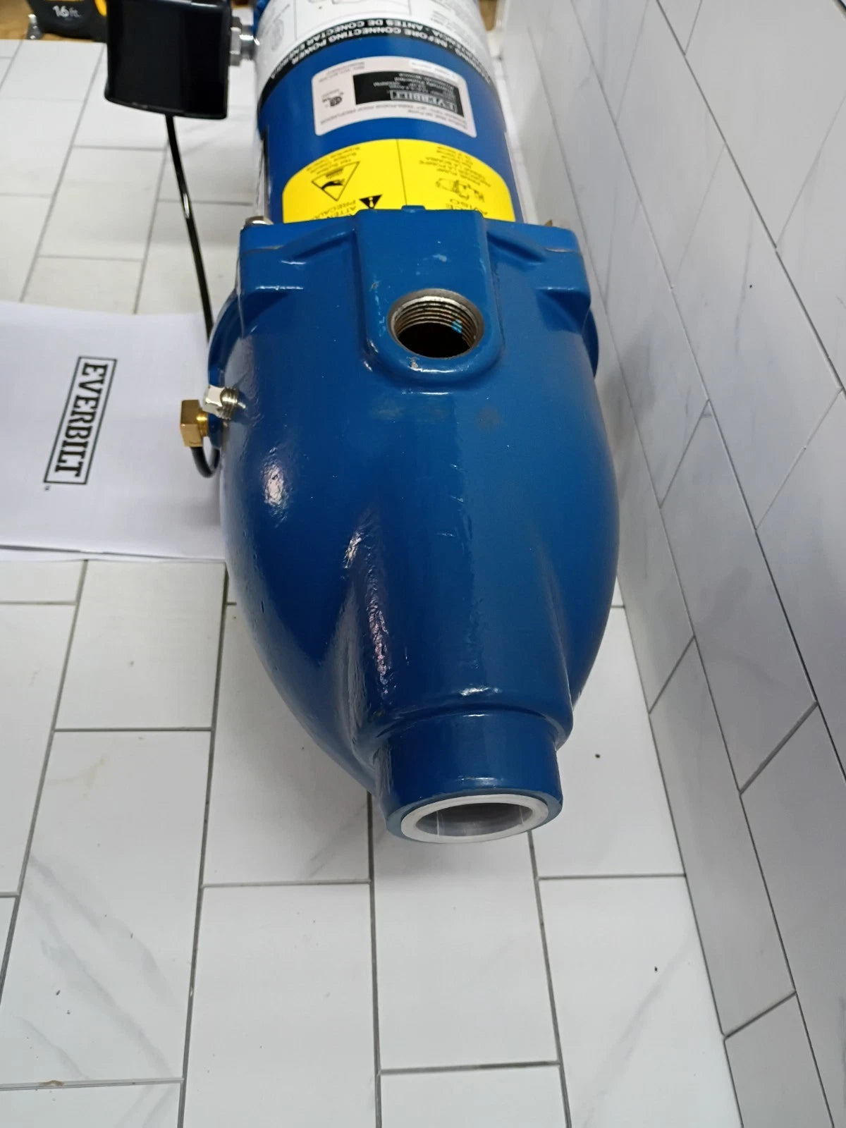 Everbilt 3/4 HP Cast Iron Shallow Well Jet Pump HDSWJ7 For Parts Only.