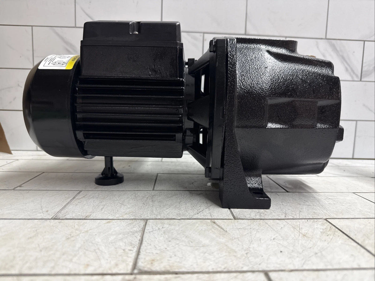 Acquaer CJE050-1 1/2 HP Cast Iron Convertible Jet Pump NEW Open Box