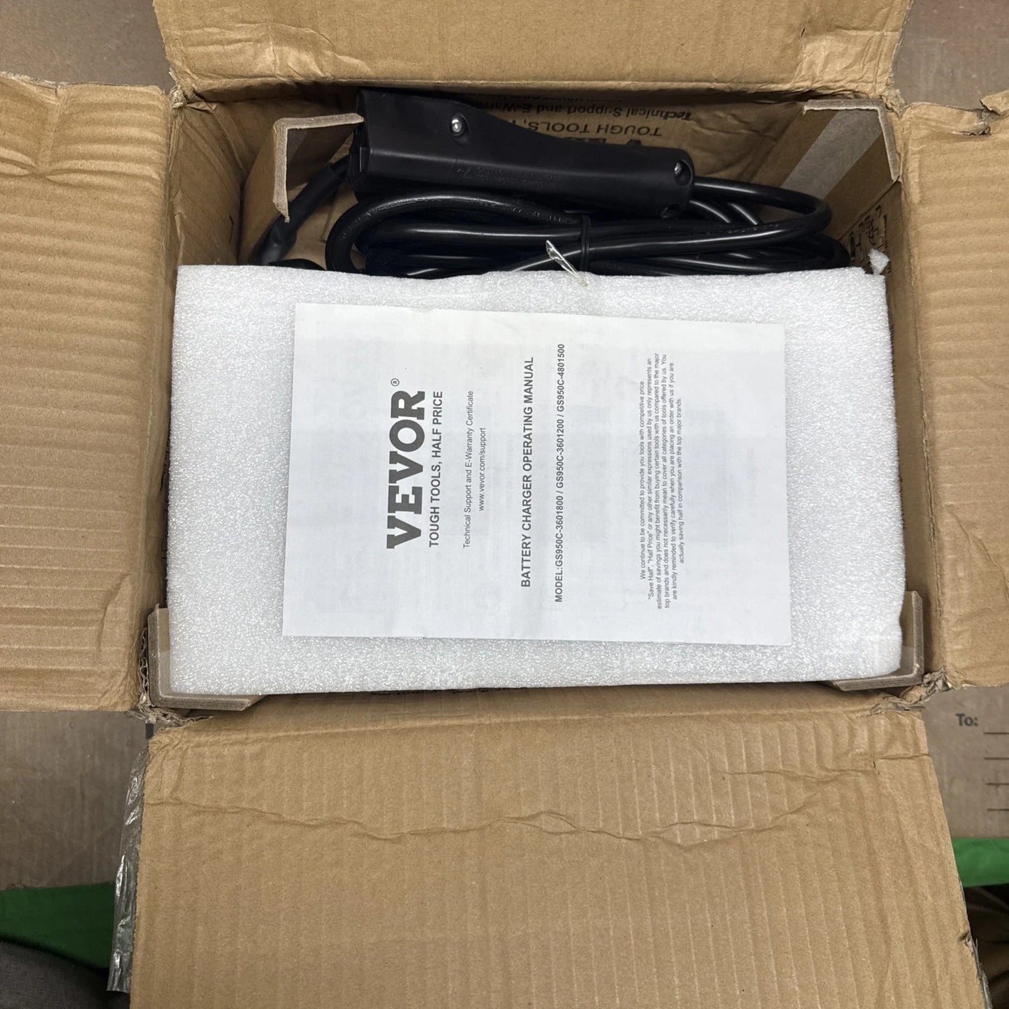 VEVOR 48 Volt 15 AMP Golf Cart Battery Charger GS950C-4801500 (20) (OB).