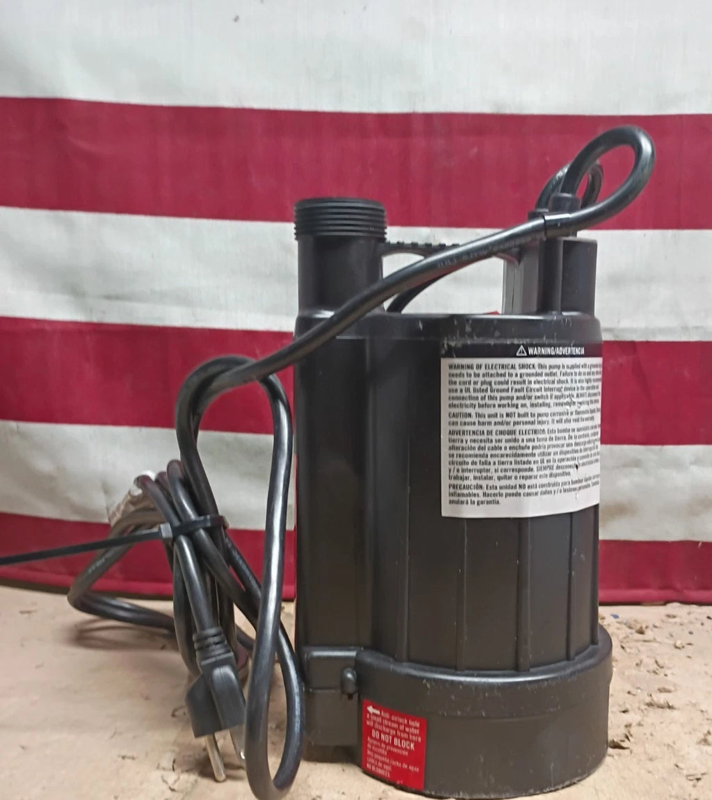 Everbilt EBAU33 1/3 HP Automatic Utility Pump 1004181630 Open Box
