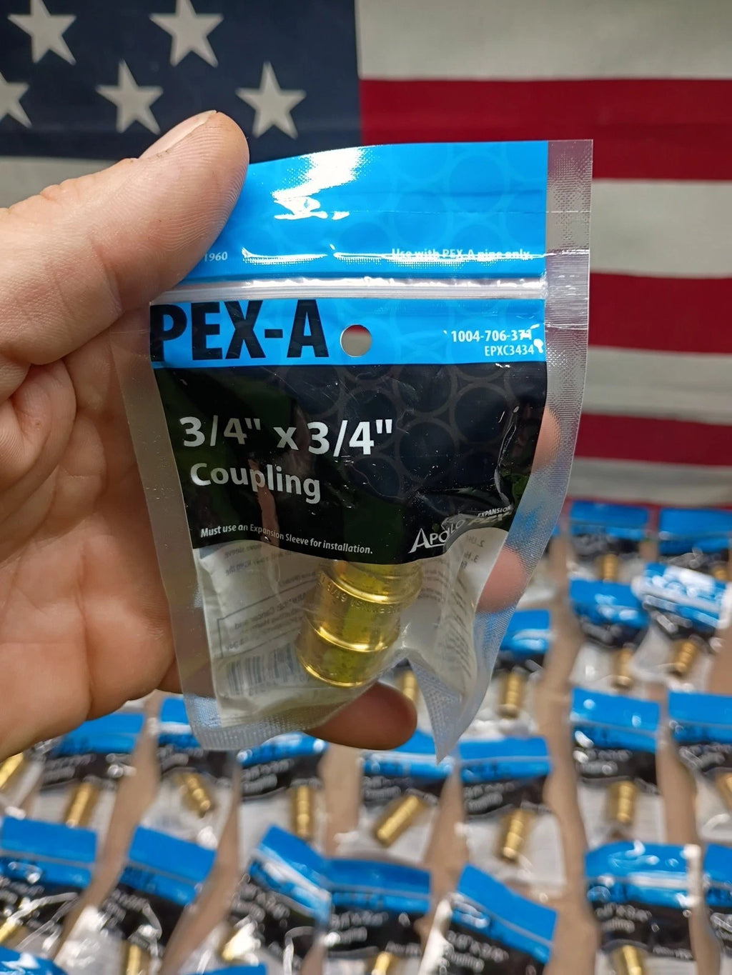 50PK APOLLO EPXC3434 3/4 IN. BRASS PEX-A BARB COUPLING, New-Open Box,