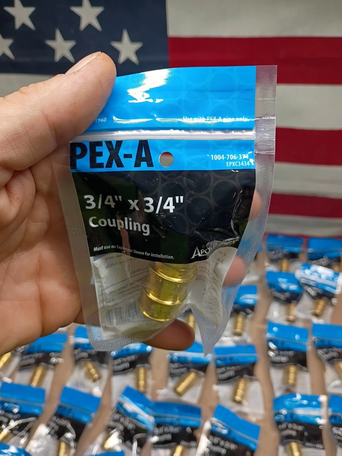 50PK APOLLO EPXC3434 3/4 IN. BRASS PEX-A BARB COUPLING, New-Open Box,