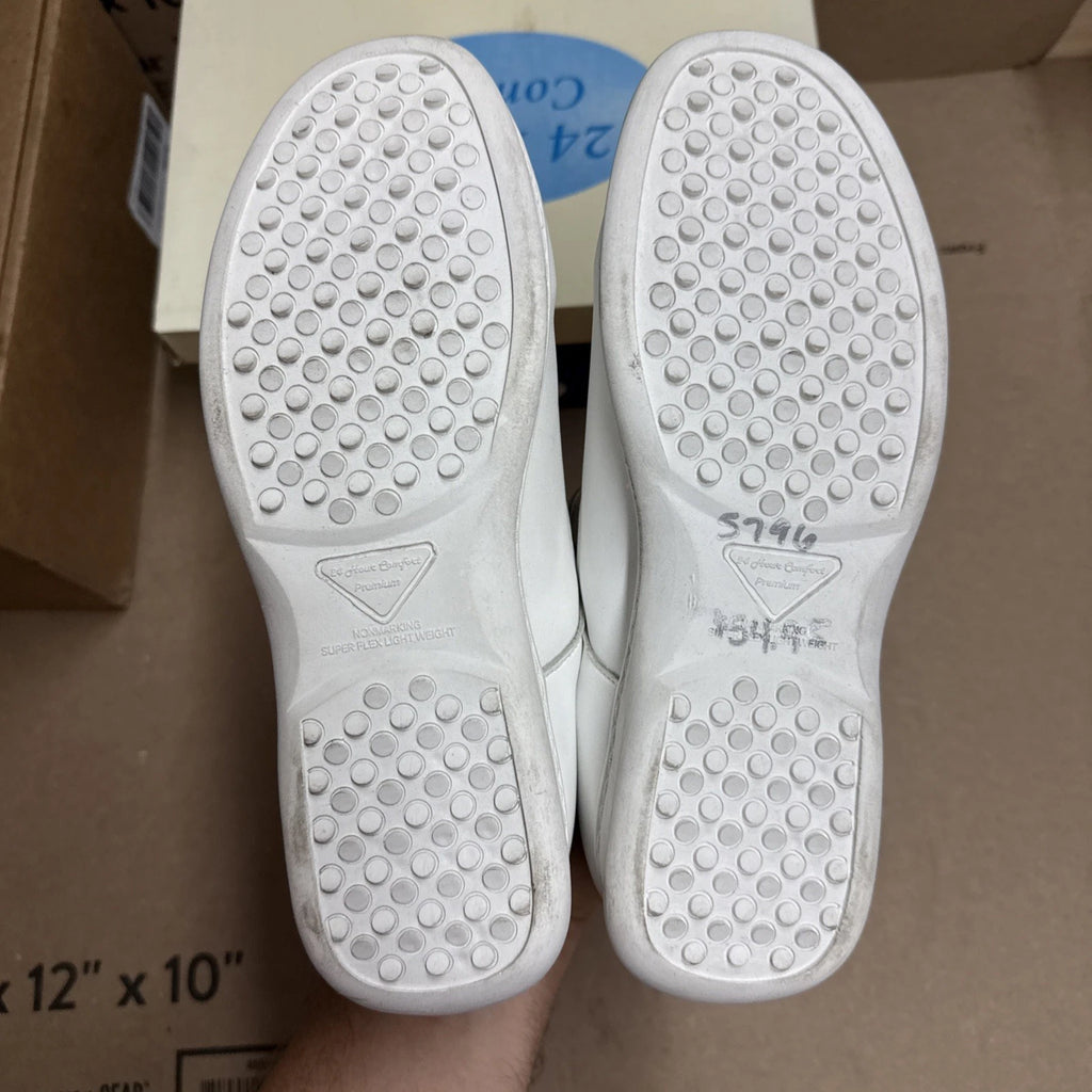 24 HOUR COMFORT Willa Women's Wide Width Leather Shoes size 7 nurse