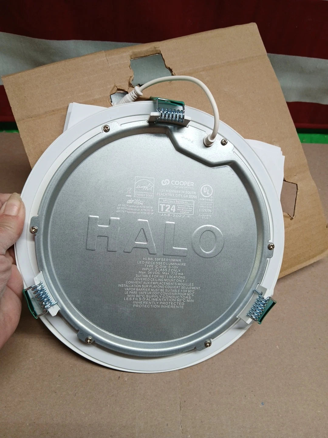 HALO 8 in. Selectable CCT and Lumens Canless Recessed Integrated LED Kit