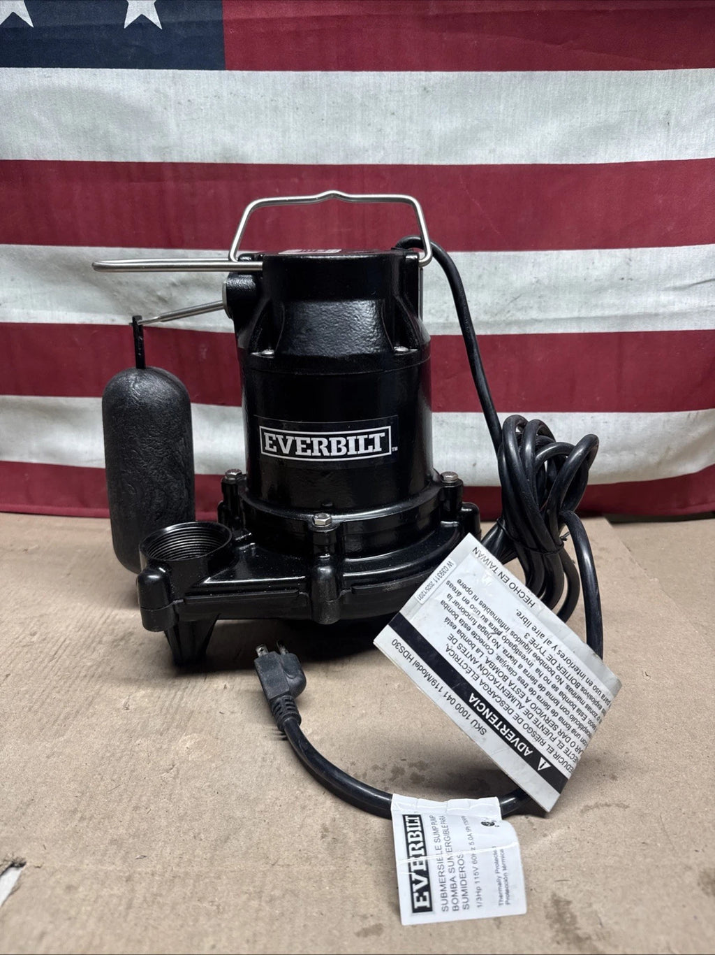 Everbilt 1000041119 1/3 HP Cast Iron Submersible Sump Pump New Open Box