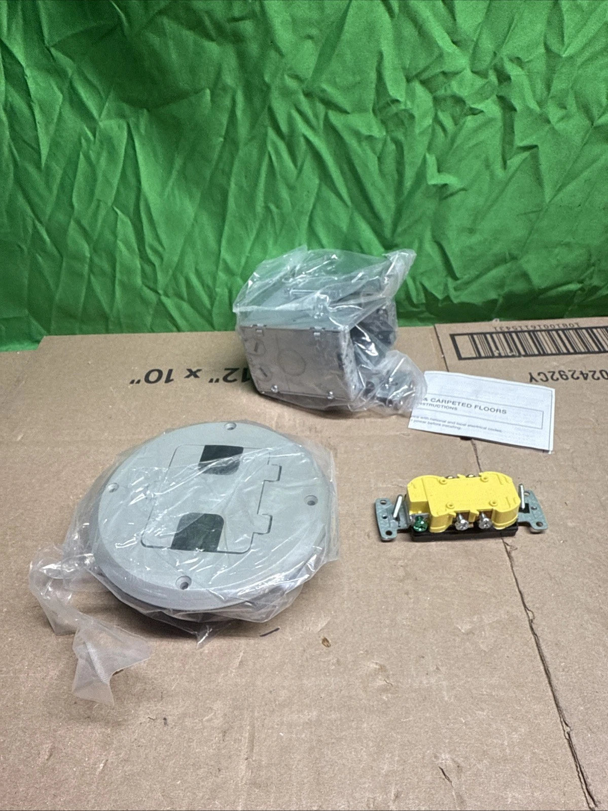 6239SS Stainless Steel Concealed Receptacle Floor Box Kit