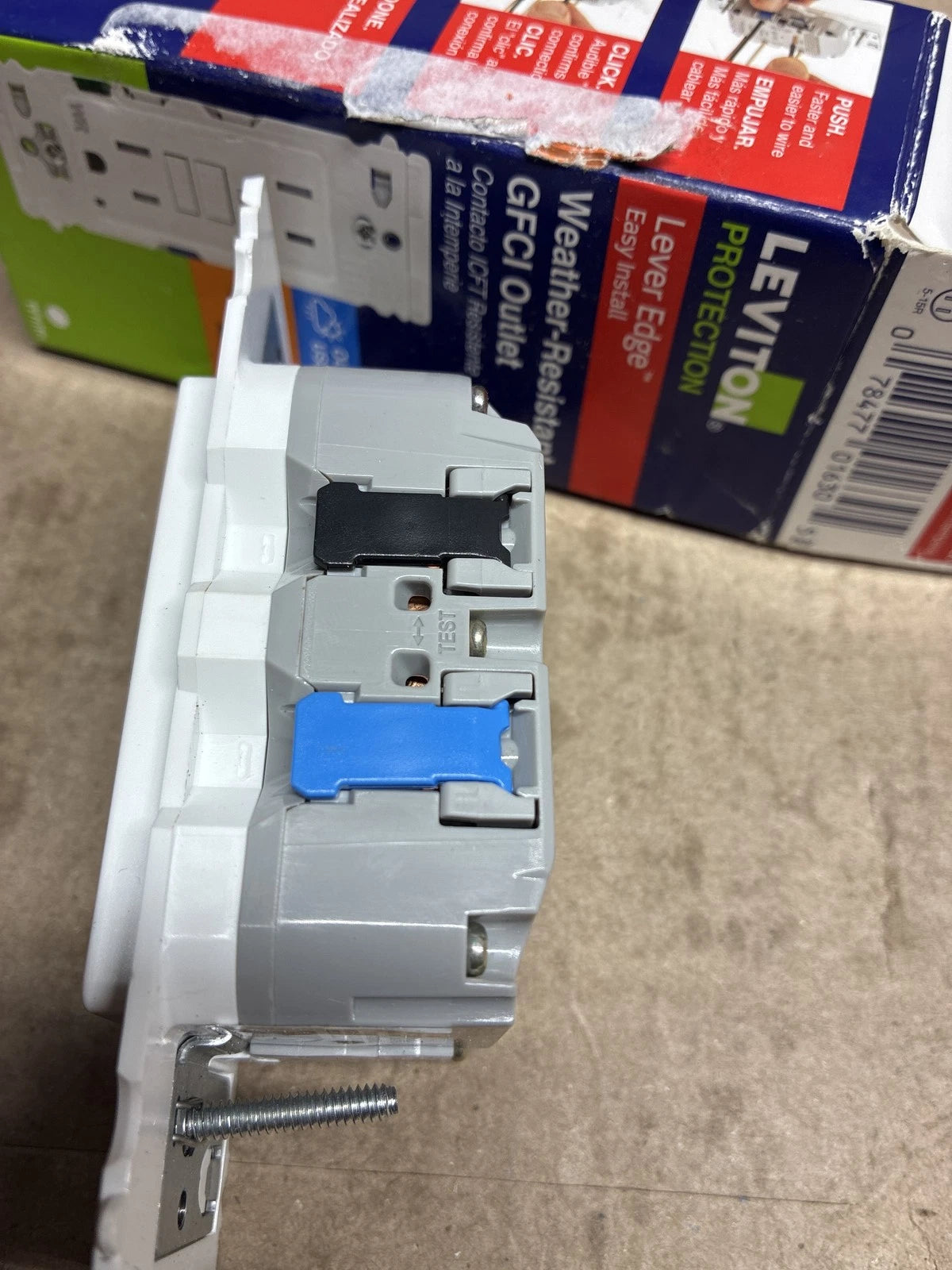Lever Edge 15 Amp 125 Volt Self-Test Tamper/Weather Resistant GFCI Duplex Outlet