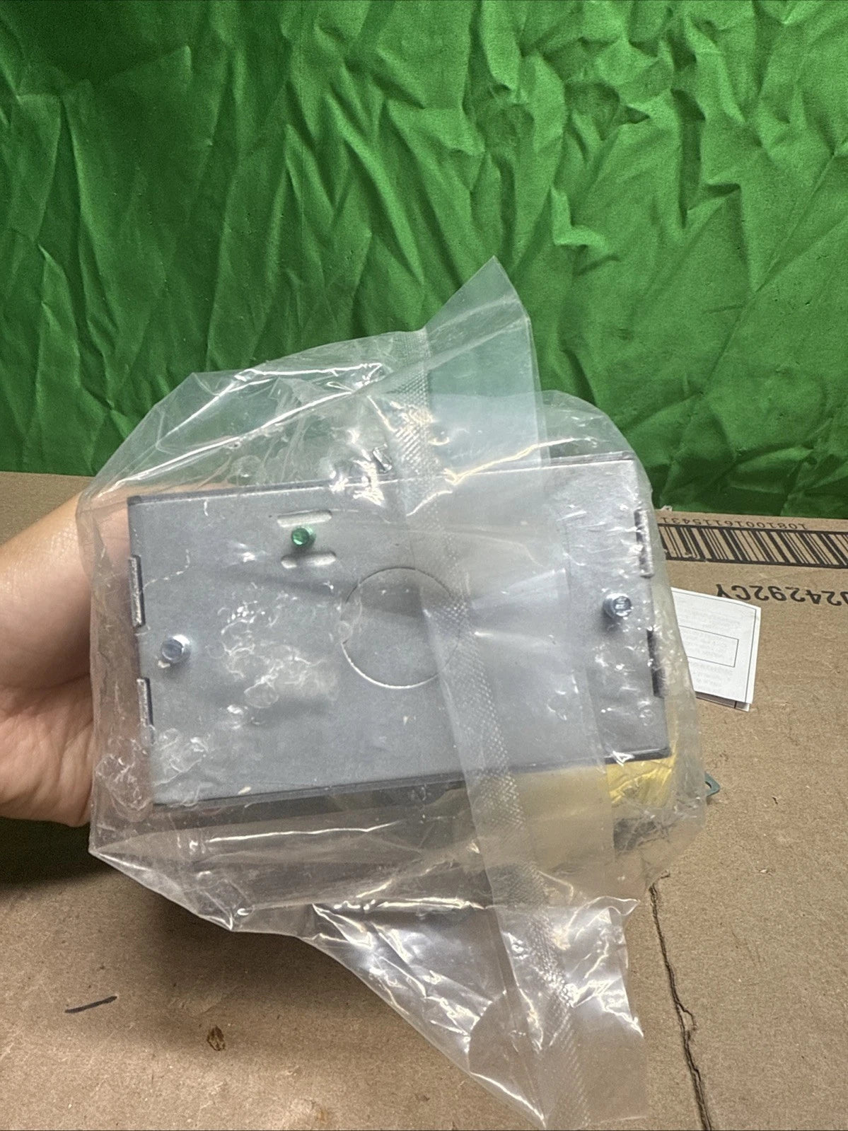 6239SS Stainless Steel Concealed Receptacle Floor Box Kit