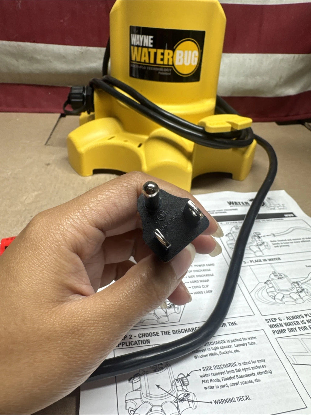 Wayne 1/6 HP WaterBUG Submersible Utility Pump with Multi-Flo Technology USED./