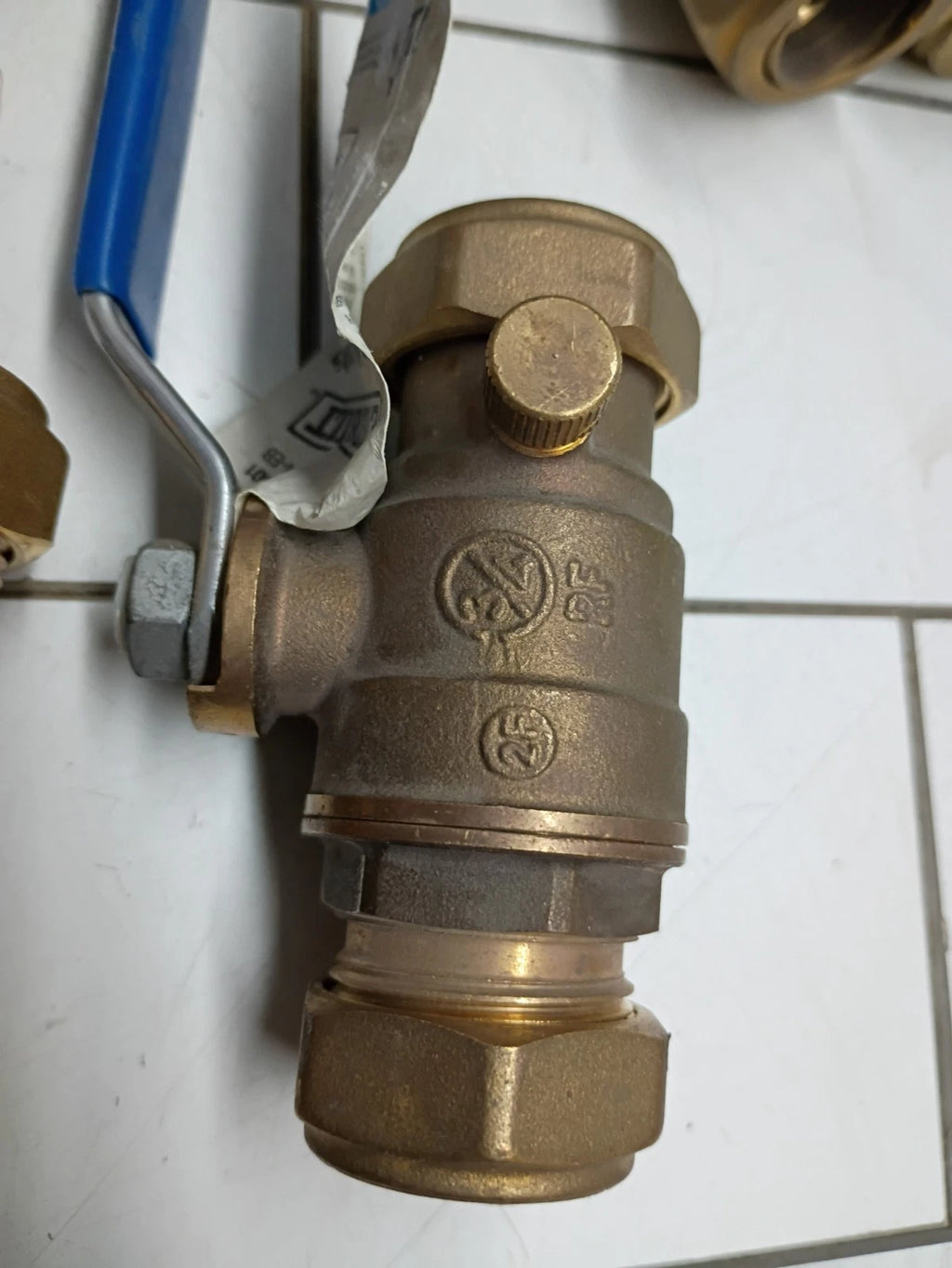 (27 Pack) Everbilt 3/4 in COMP Lead Free Brass Ball Valve