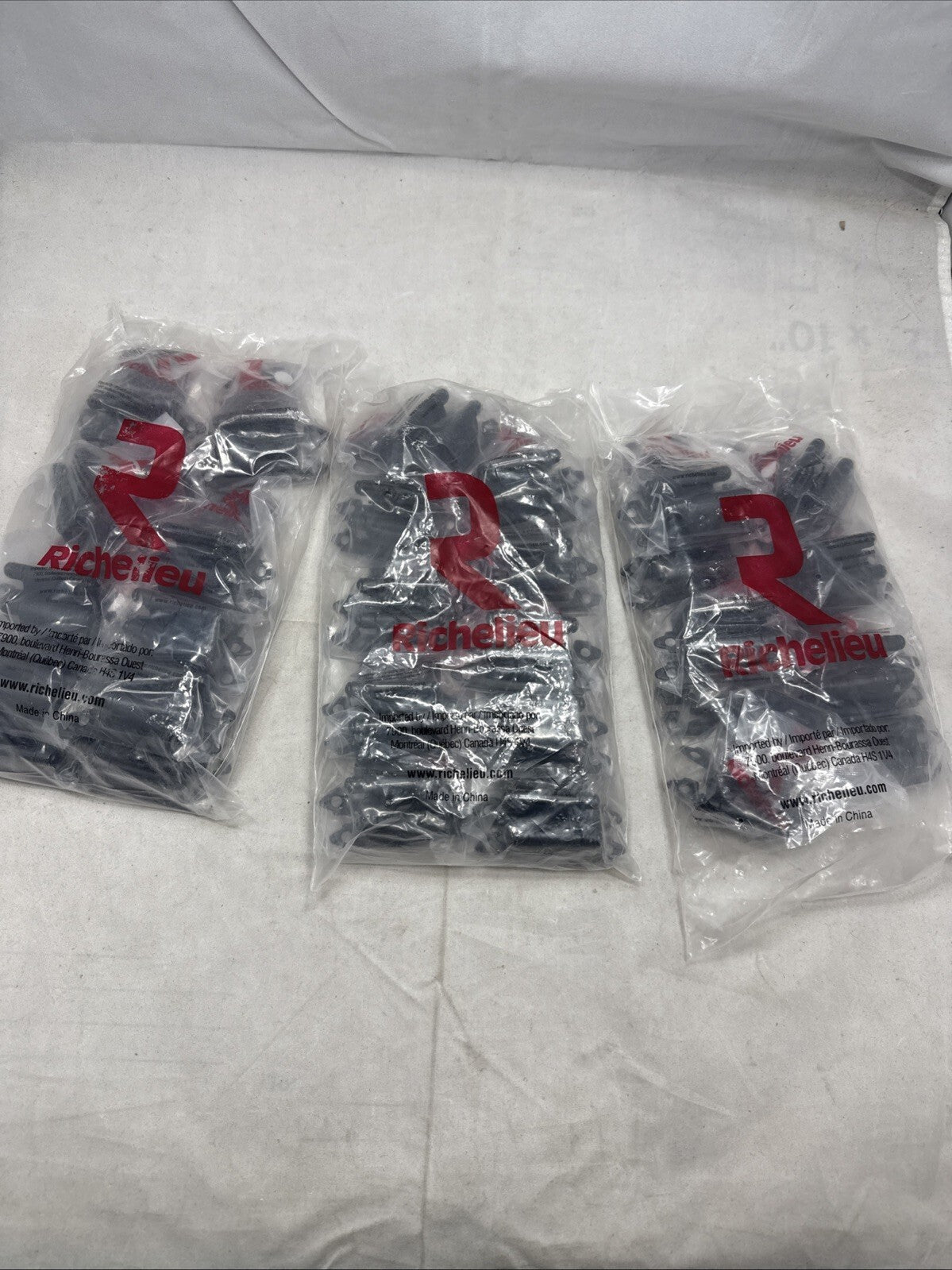 Lot Of 58 Richelieu Semi-Concealed Self-Closing Hinge Matte Black BP138900