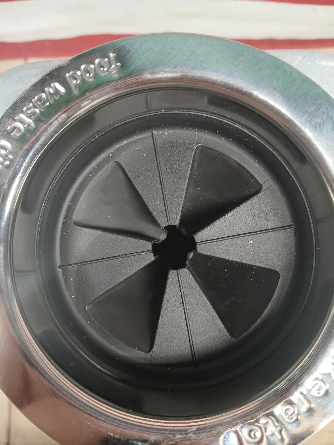 Glacier Bay TurboGrindMax 1009 507 829 Garbage Disposal 10-US-GB1000-SL **READ**