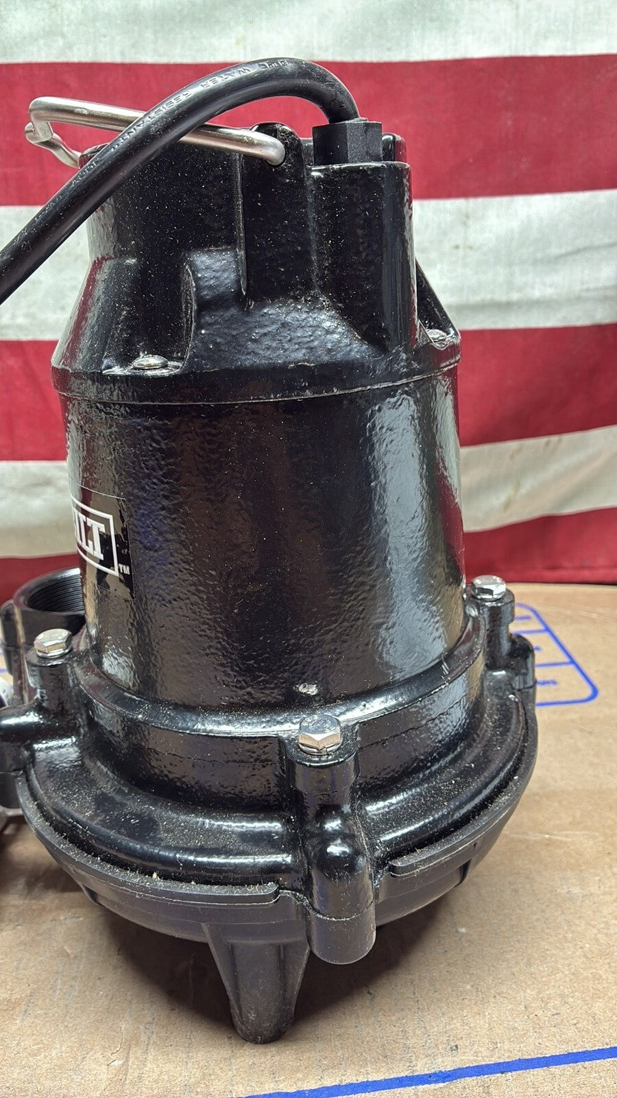 Everbilt HDS30 1/3 HP Cast Iron Submersible Sump Pump open box