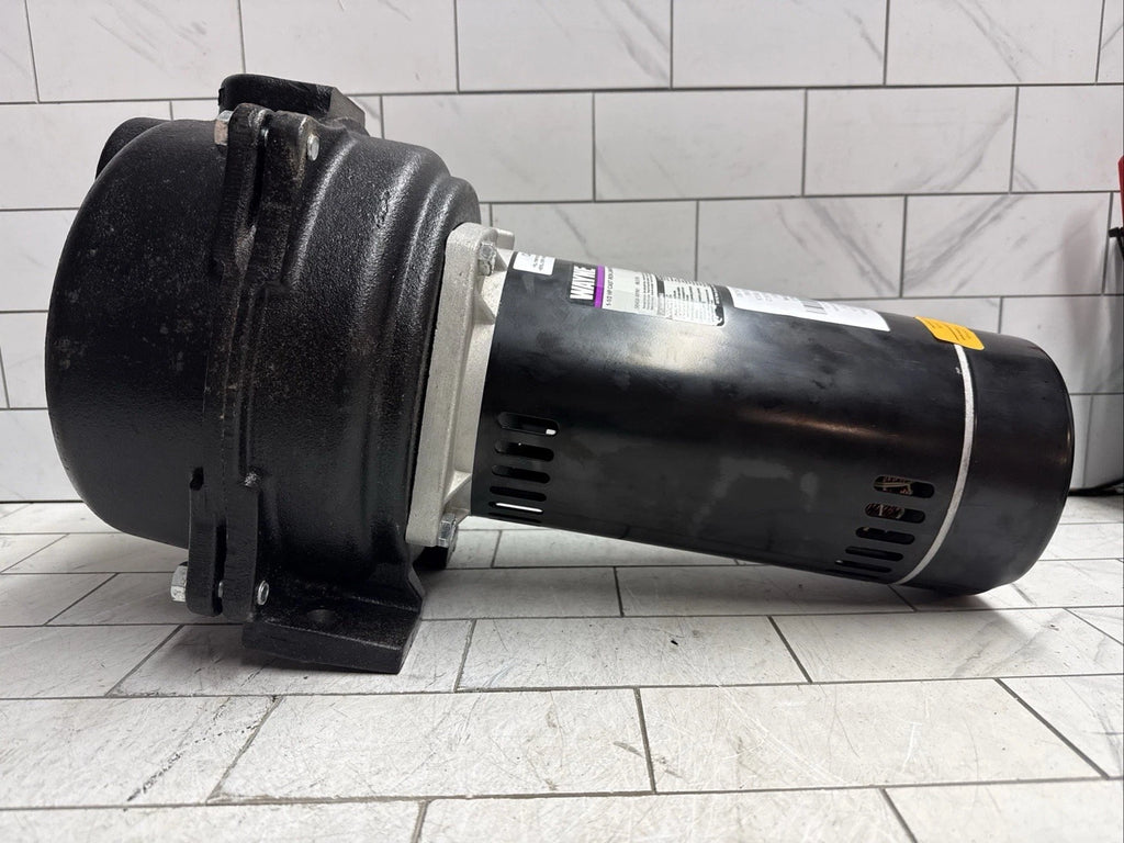 Wayne WLS150 1-1/2 HP Cast Iron Quick-Prime Lawn-irrigation Sprinkler Pump. NOB