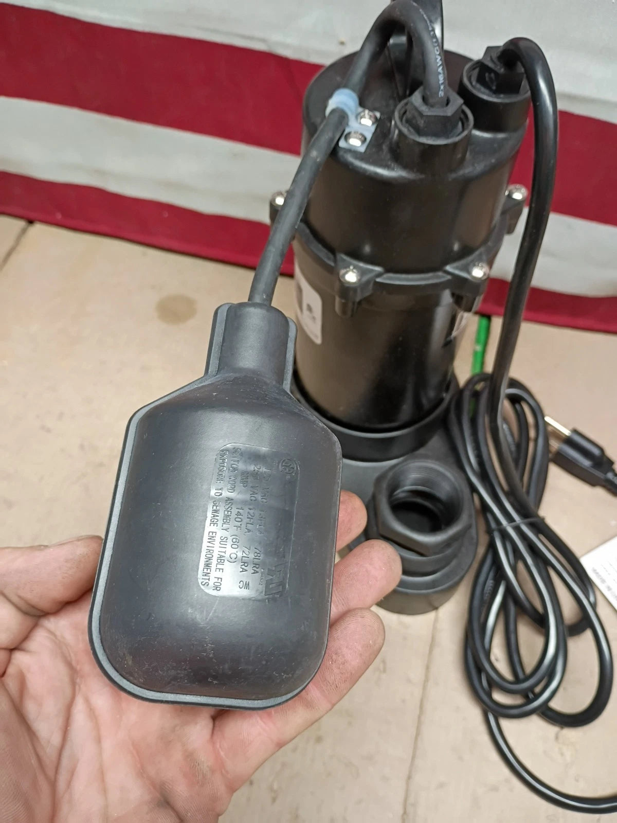 Everbilt HDSP50W 1/2 HP Submersible Aluminum Sump Pump with Tethered Switch