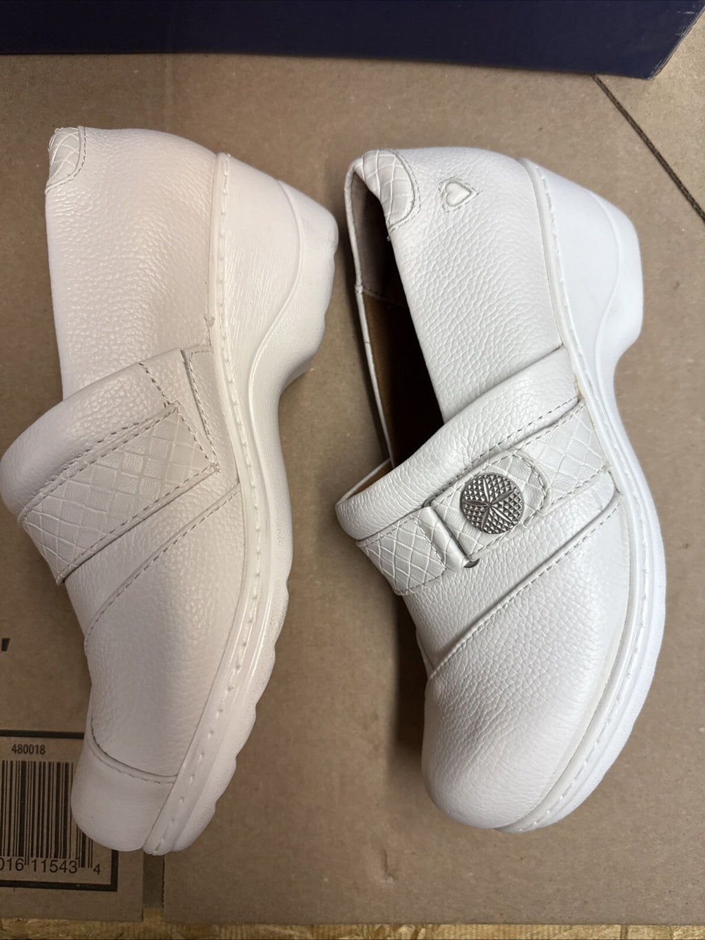 Women’s Nurse Mates Kris pillowTop lightweight Clog 8W White Leather