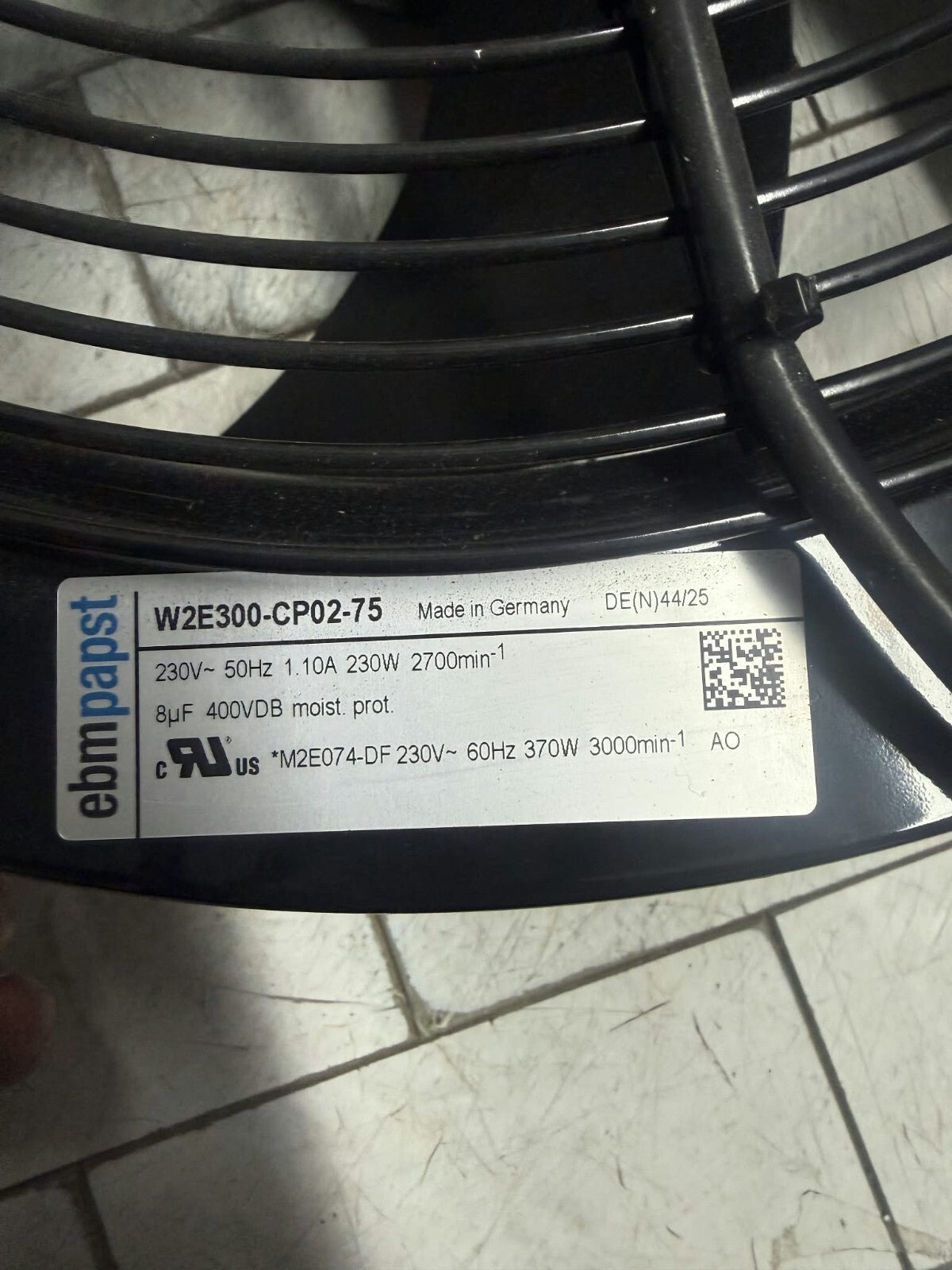 Ebmpapst W2E300-CP02-75 230V 50Hz 370W 3000RPM Axial Fan Blower M2E074-DF READ
