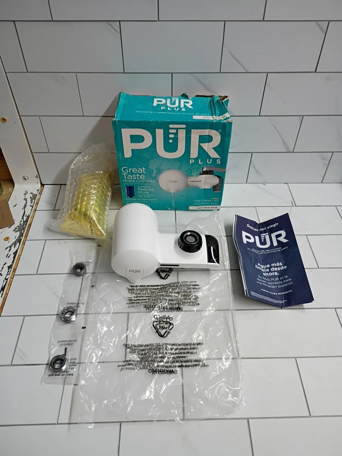Pur Horizontal Faucet Water Filtration System with Filter White PFM244W New OB