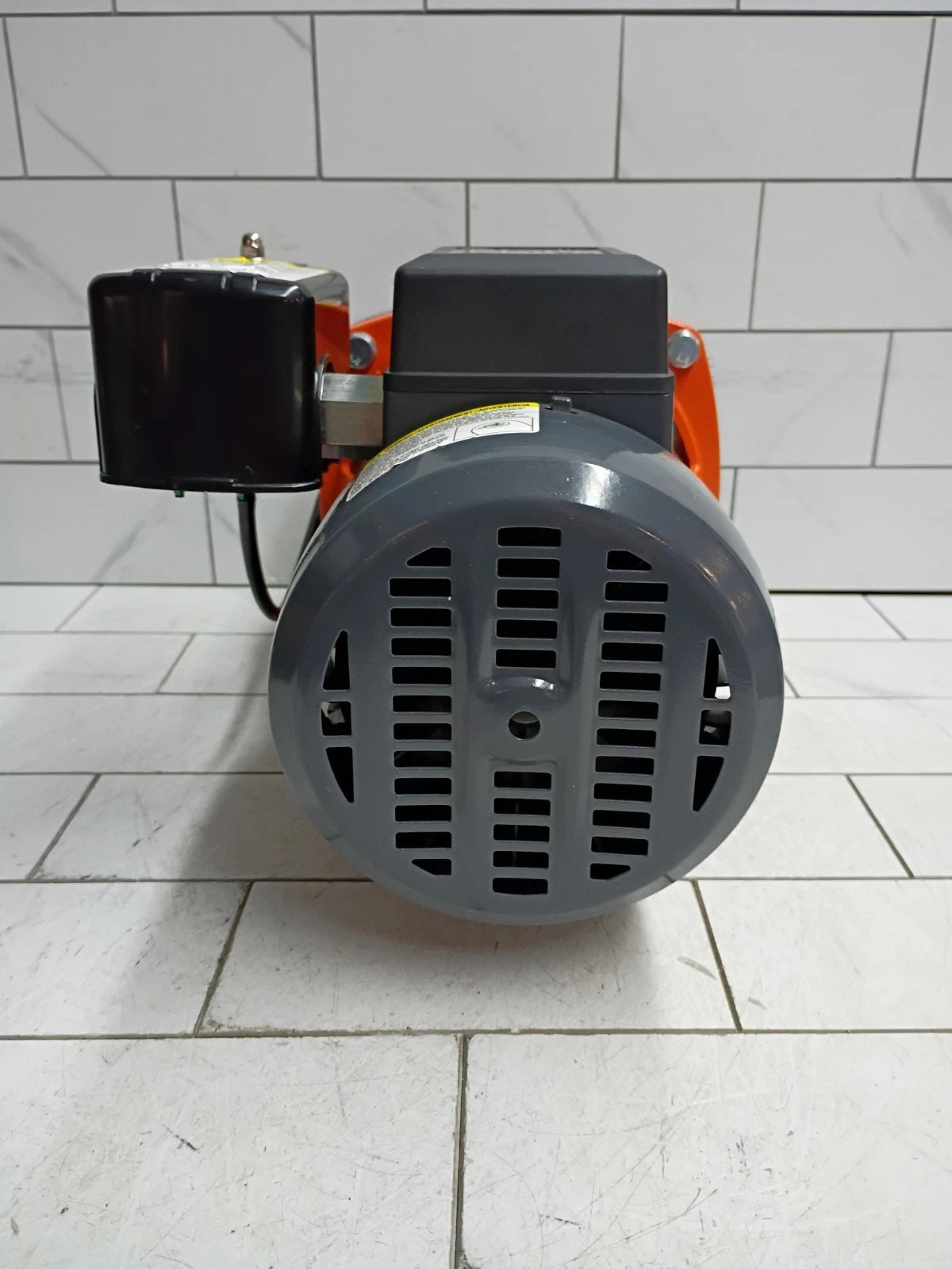 LEO UJm100-1 1 HP Convertible Shallow Well Jet Pump New Open Box