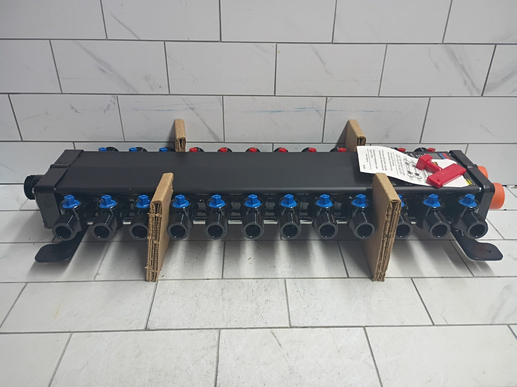 Viega Manabloc 1/2" x 24 Port Distribution Manifold 9 Hot 15 Cold 49620 **READ**